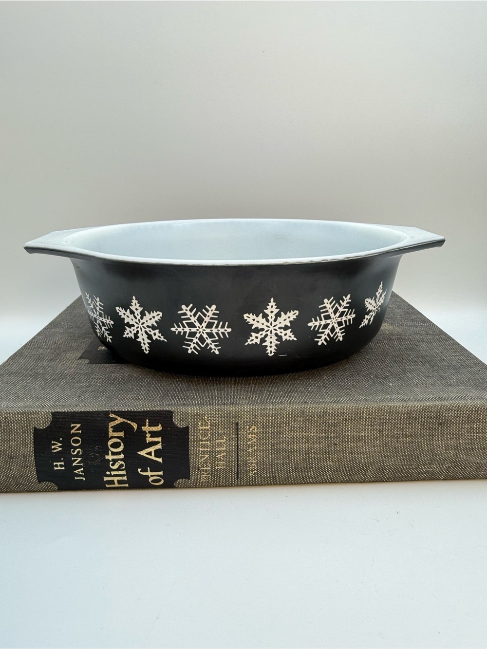 Vintage Pyrex Charcoal Snowflake 043 1-1/2 Qt Casserole Dish without Lid Black